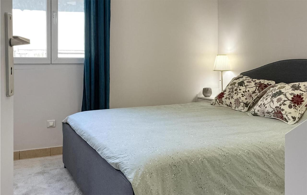 3 Bedroom Lovely Apartment In Mauleon Darmagnac Экстерьер фото